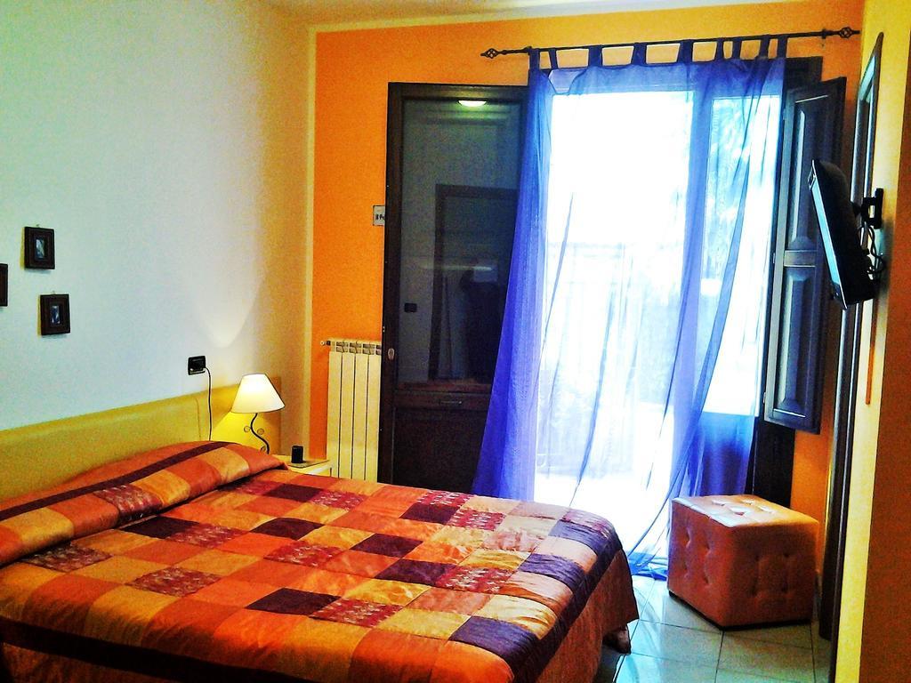 Residence Panarea Cefalu Room photo